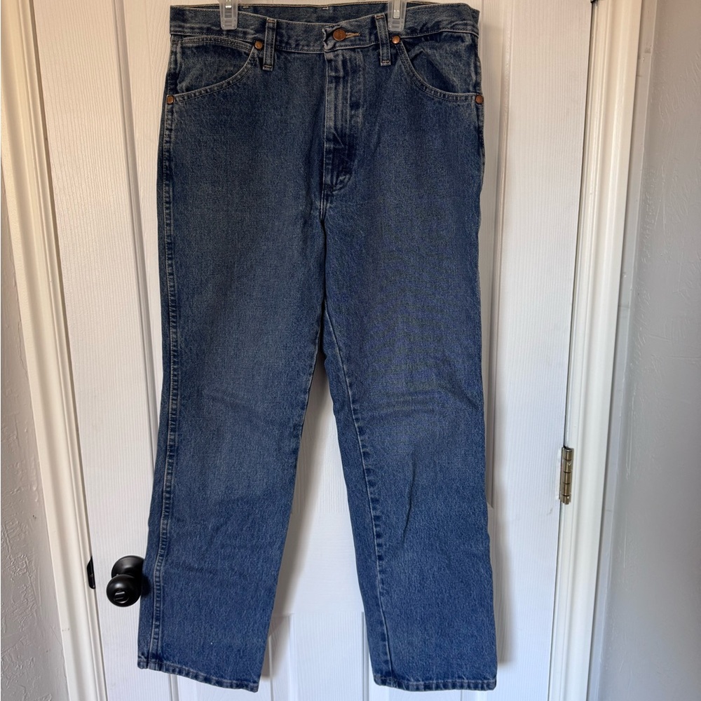 Wrangler Relaxed Fit Blue Jeans
